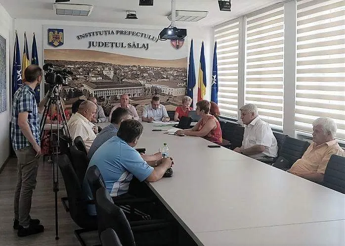 Sălaj: Nemulțumirile angajaților unei multinaționale, pe masa Prefecturii