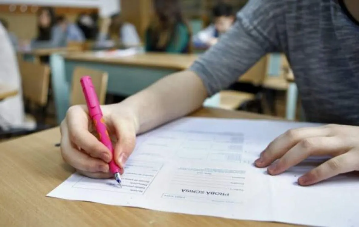 Peste 300 de elevi, absenți la simularea Evaluării Naționale în Sălaj