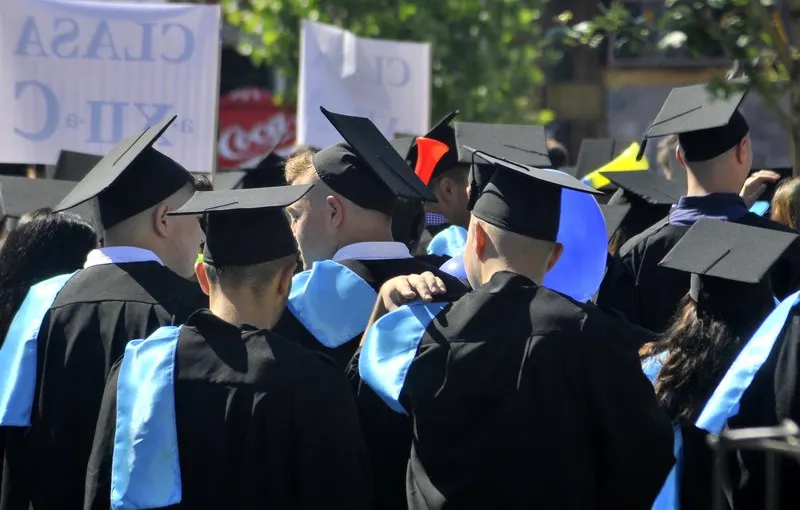 Absolvenţii promoției  2019, aşteptaţi să se înregistreze la AJOFM Sălaj