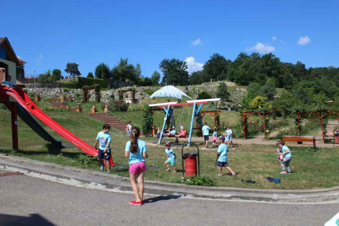 Activități pentru tineret, sportive și recreative, finanțate din bugetul județului. Ce valoare au proiectele