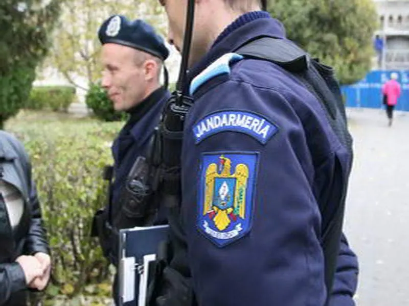 Hoț la doar 13 ani. A furat o boxă portabilă de la un alt minor