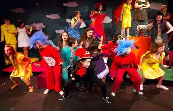 La Cehu Silvaniei, elevii pasionaţi de teatru se întrec la Concursul Naţional "Padif"