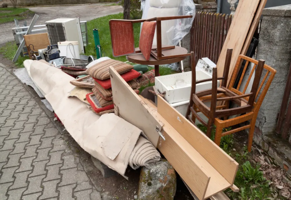 În Zalău, campanie de colectare deșeuri voluminoase