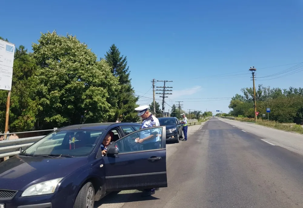 Acţiune comună a poliţiştilor rutieri din Satu Mare, Bihor, Sălaj și Maramureș! Au fost aplicate aproape 400 de amenzi