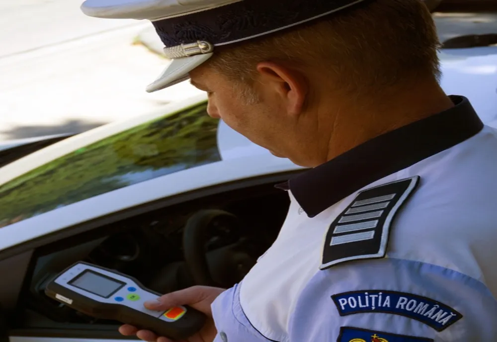 Tânăr de 25 de ani prins drogat la volan în Zalău