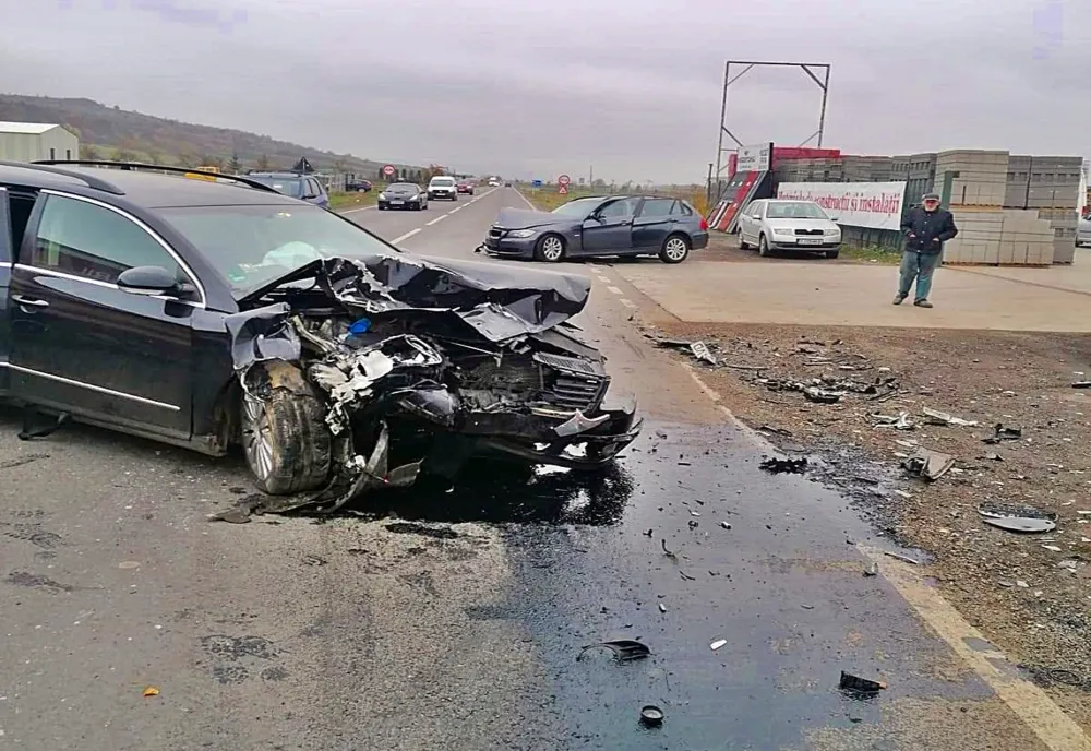 Accident în Sărmășag! Două tinere au ajuns la spital din cauza unui șofer din Satu Mare