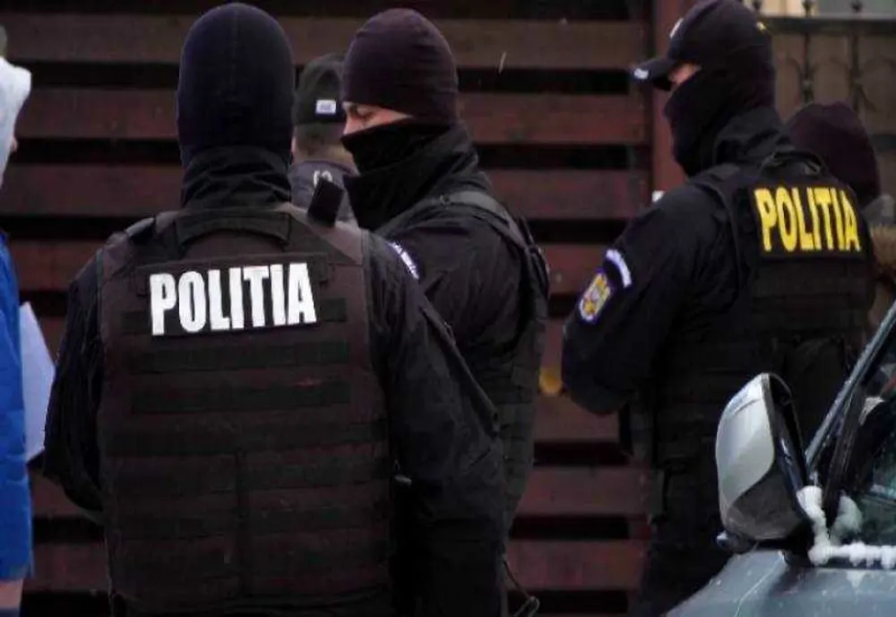 PERCHEZIȚII ÎN TOATĂ ȚARA, MIERCURI DIMINEAȚĂ. SUNT VIZATE GRUPĂRI DE TRAFIC DE DROGURI, TRAFIC DE PERSOANE, PORNOGRAFIE INFANTILĂ ȘI CRIMINALITATE INFORMATICĂ