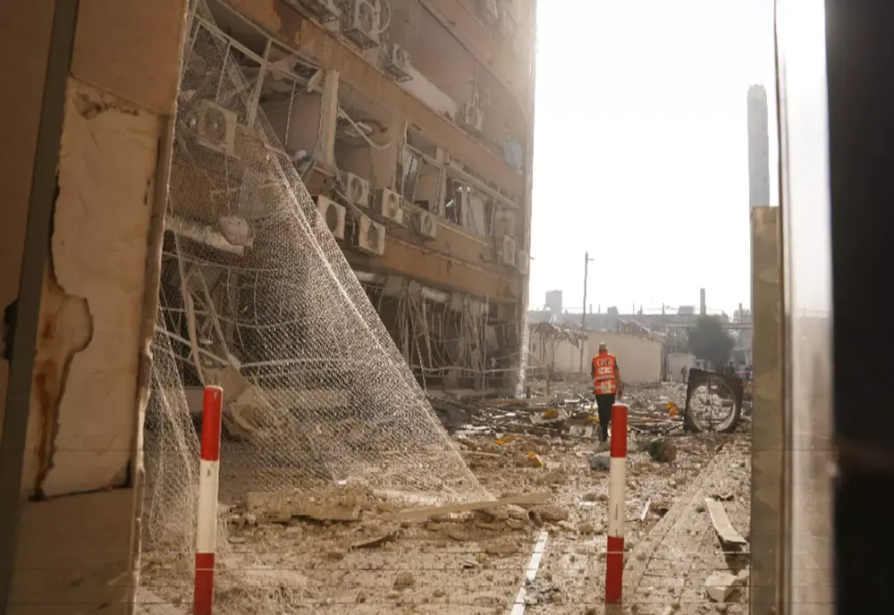 UN SPITAL ISRAELIAN, LOVIT ÎNTR-UN NOU ATAC CU RACHETE LANSAT DE IRAN