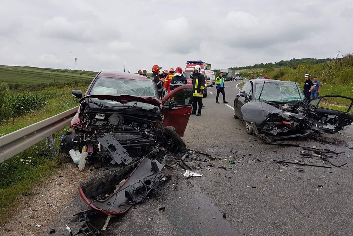 Update Accident grav între localităţile Hereclean şi Vîrşolţ: O persoana şi-a pierdut viaţa