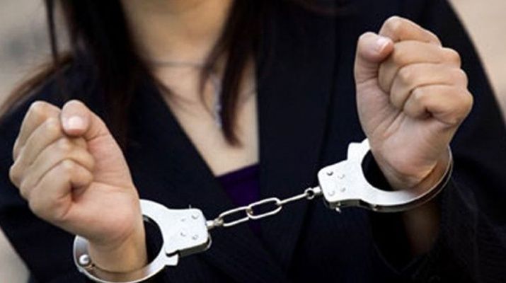 Suspectată de furt la numai 17 ani