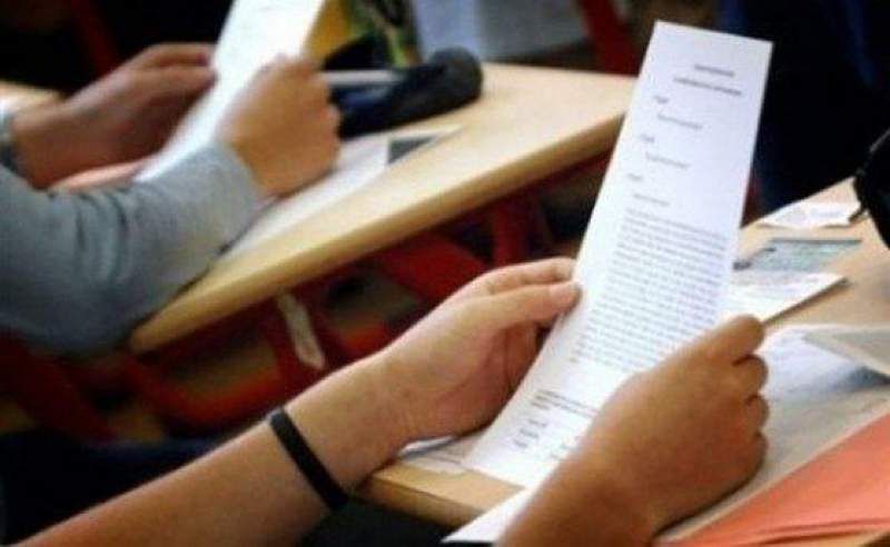 Zeci de absenţi şi la ultima probă scrisă a Bacalaureatului de toamnă