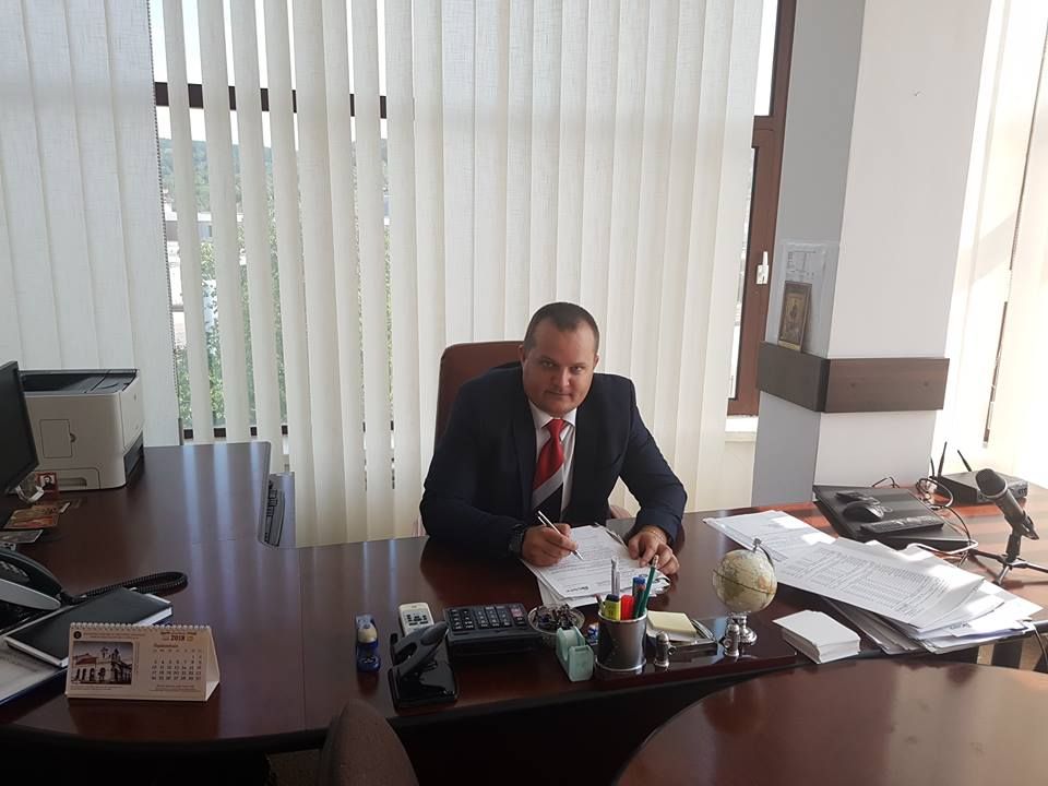 Profesorii pensionaţi la finalul anului şcolar 2017-2018 sunt aşteptaţi cu dosarele la Casa de Pensii