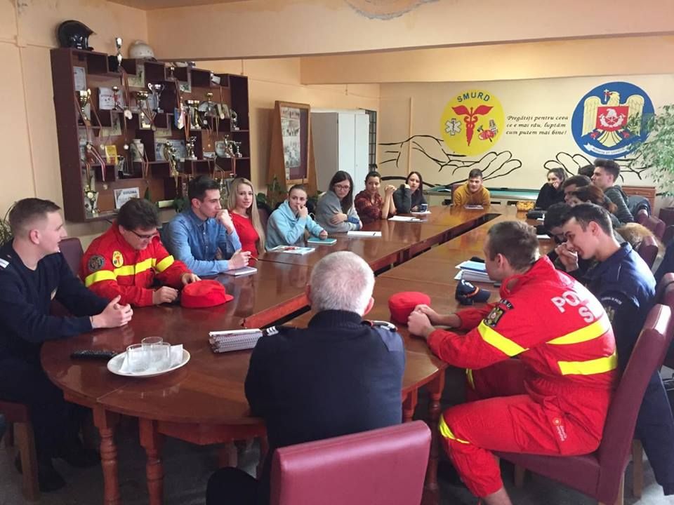 ISU Sălaj a început cursurile de pregătire cu voluntarii. 28 de persoane, prezente la prima instruire