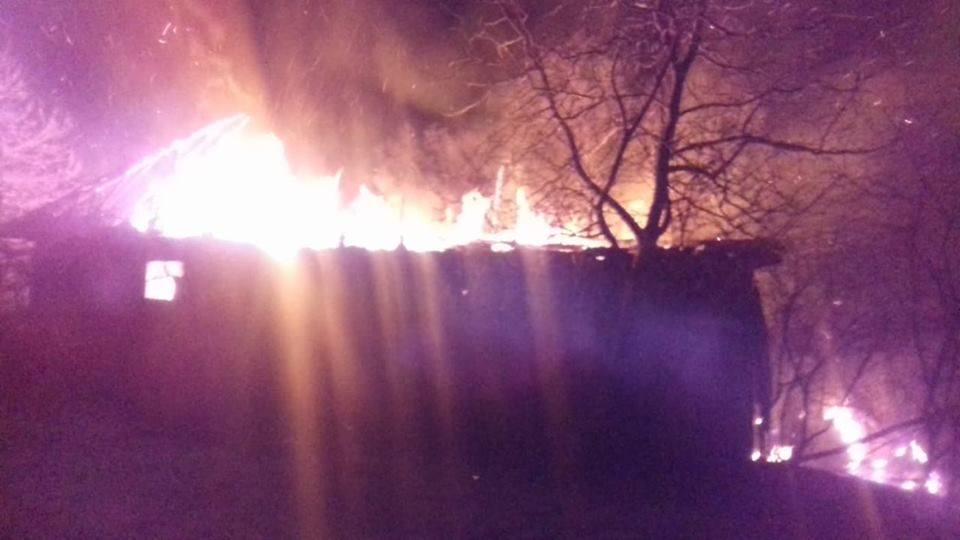 Incendiu într-o gospodărie din Stârciu. Un bărbat, găsit carbonizat în casă