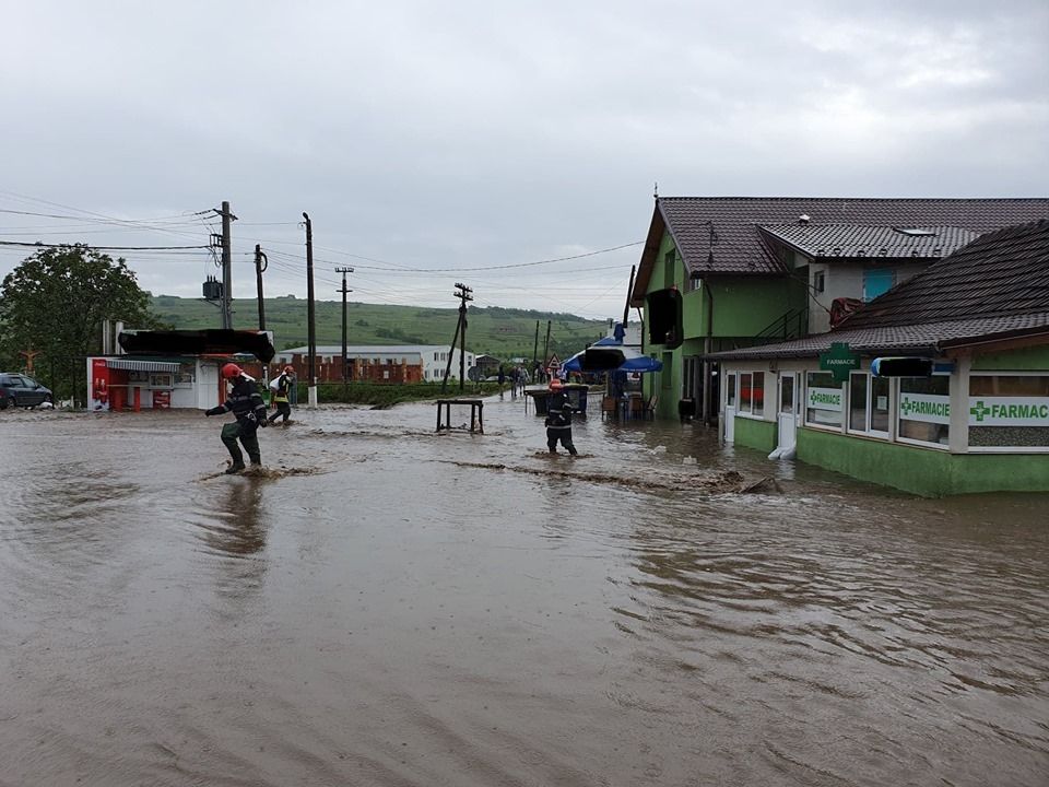 Mai multe localități din Sălaj, afectate grav de inundații