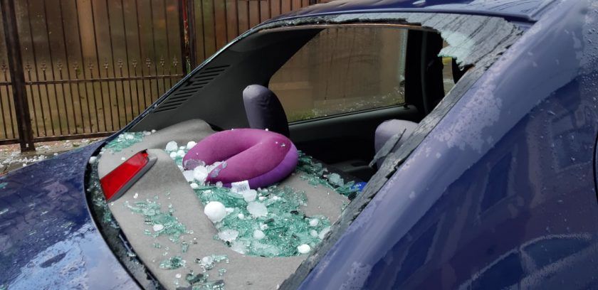 Mii de autoturisme, sute de construcții și zeci de imobile - avariate de grindina care s-a abătut asupra Zalăului