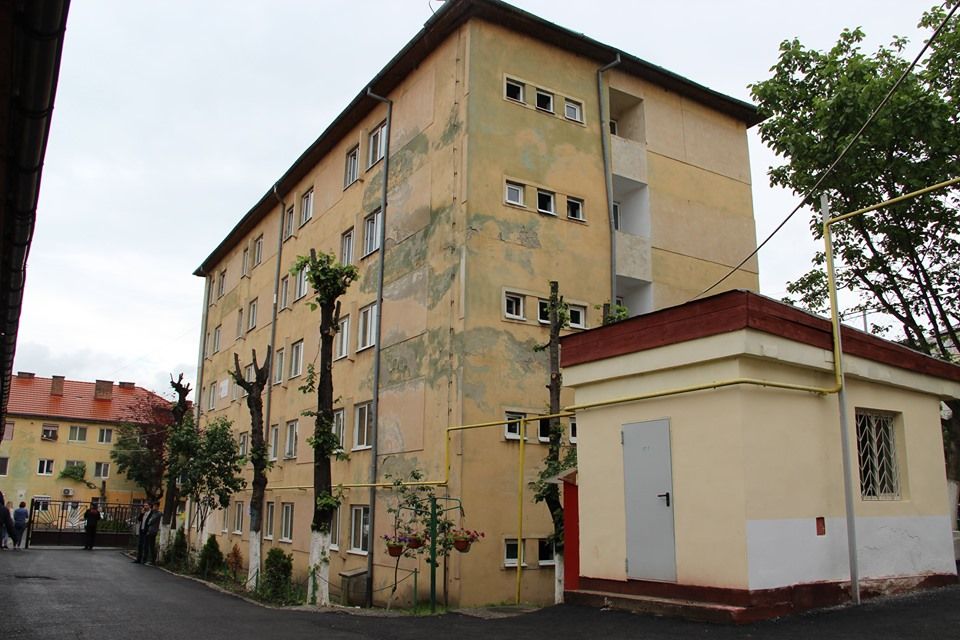 Încep lucrările de reabilitare și modernizare la internatul Liceului Tehnologic Mihai Viteazul