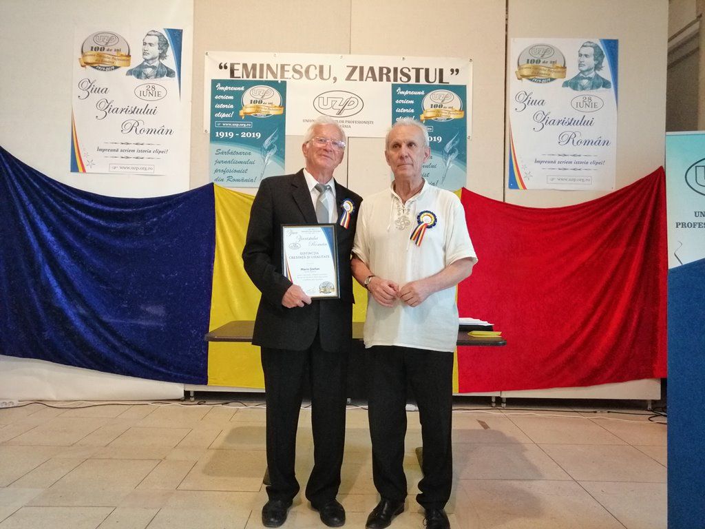 Un profesor din Şimleu, premiat la Parlamentul României cu distincţia ''Credinţă şi loialitate''