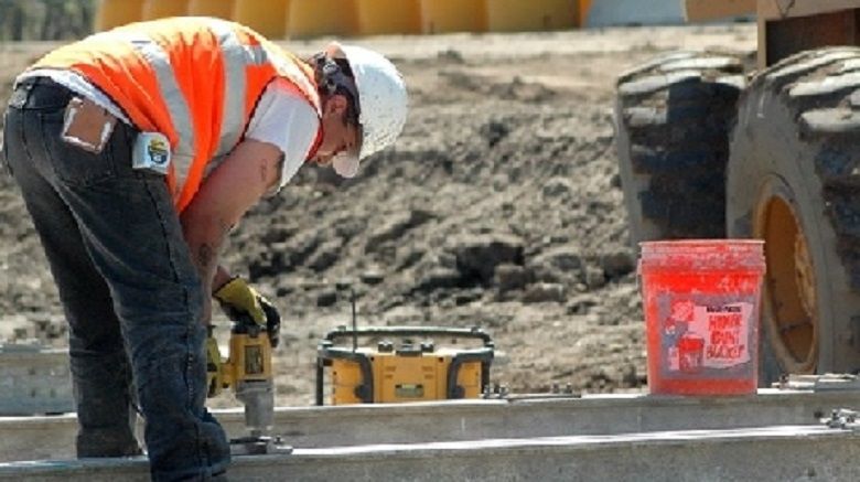 Munca la negru continuă în Sălaj. Un angajator, sancţionat de inspectorii ITM Sălaj