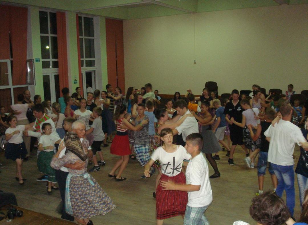 La Cehu Silvaniei: tabără de dansuri populare, meșteșuguri și teatru popular