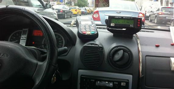 În Zalău, cursele de taxi ar putea fi plătite şi cu cardul