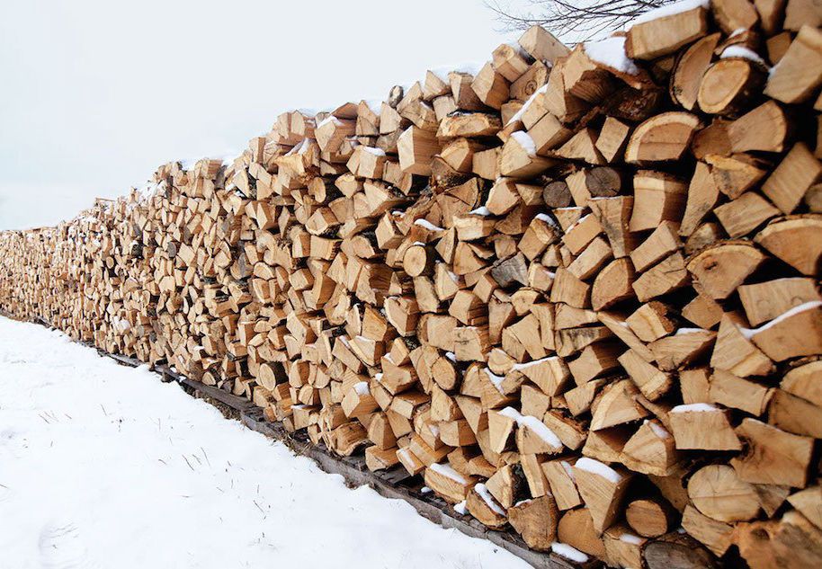 ROMSILVA recomandă populației să se aprovizioneze din timp cu lemne pentru foc