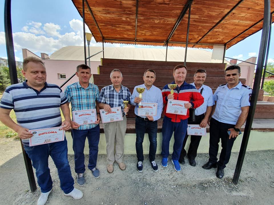 S- au desemnat câştigătorii concursului de şah - ’’Cupa 13 septembrie’’