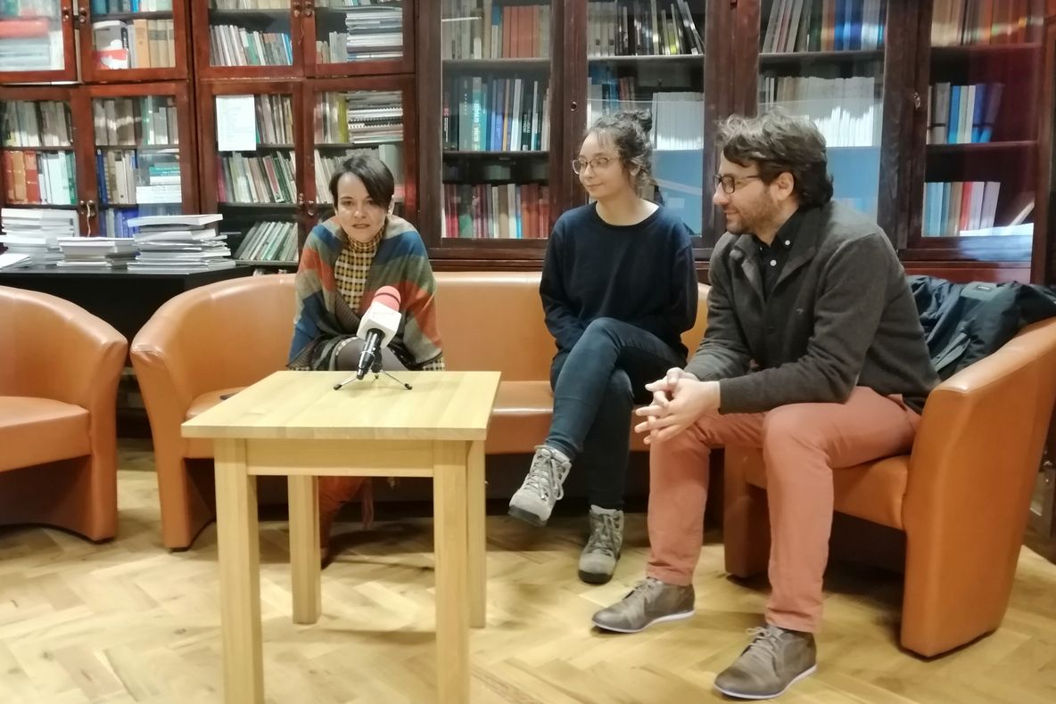 ''Sunt una dintre fortunate'', teatru cu intrare liberă