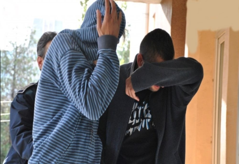 Arestați preventiv pentru tâlhărie calificată