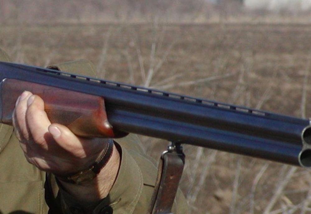 Sălăjean, cercetat pentru nerespectara regimului armelor şi muniţiilor, contrabandă şi uz de armă fără drept