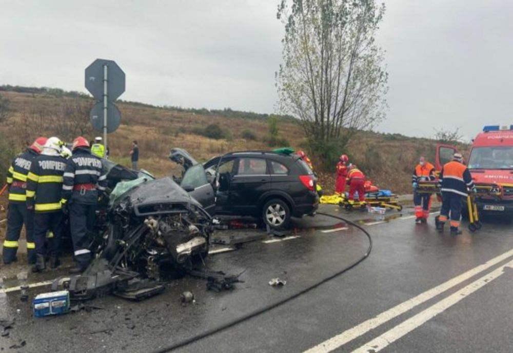 ACCIDENT GRAV pe DN1H, între Hereclean și Vârșolț! O persoană a decedat, iar alte patru au fost rănite