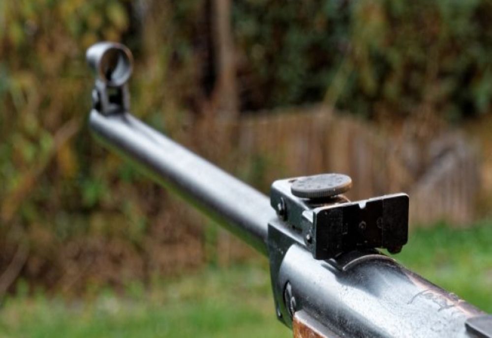 Băiat de 14 ani, confundat cu animalele sălbatice, împușcat într-o pădure din Sălaj! "Vânătorul", reținut și pus sub control judiciar