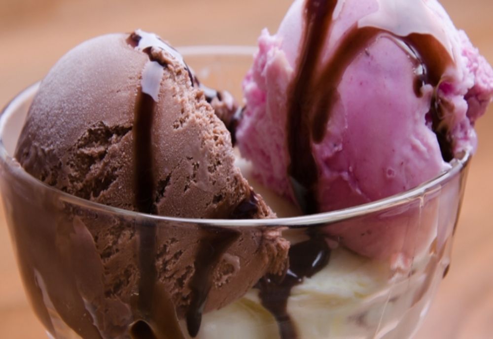 A fost creată înghețata care ajută la calmarea tusei! Inventatorii sunt români: ce preț va avea