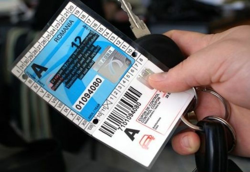 Atenție, șoferi! Țeapă cu roviniete în mediul online