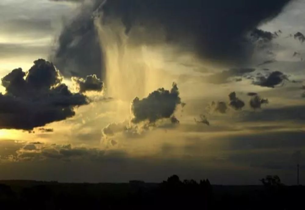 Vremea 13 septembrie - Scad temperaturile de la o zi la alta - Care sunt zonele vizate de precipitații și vânt puternic