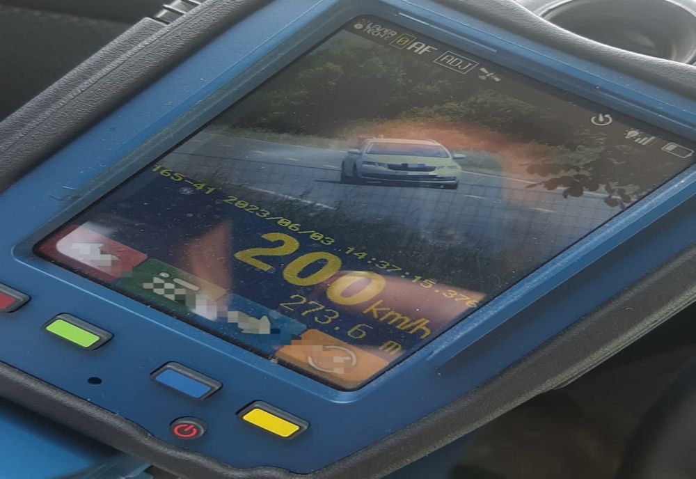 Şofer din Tăşnad prins de radar cu 200 de km/h pe DN1F în Sălaj
