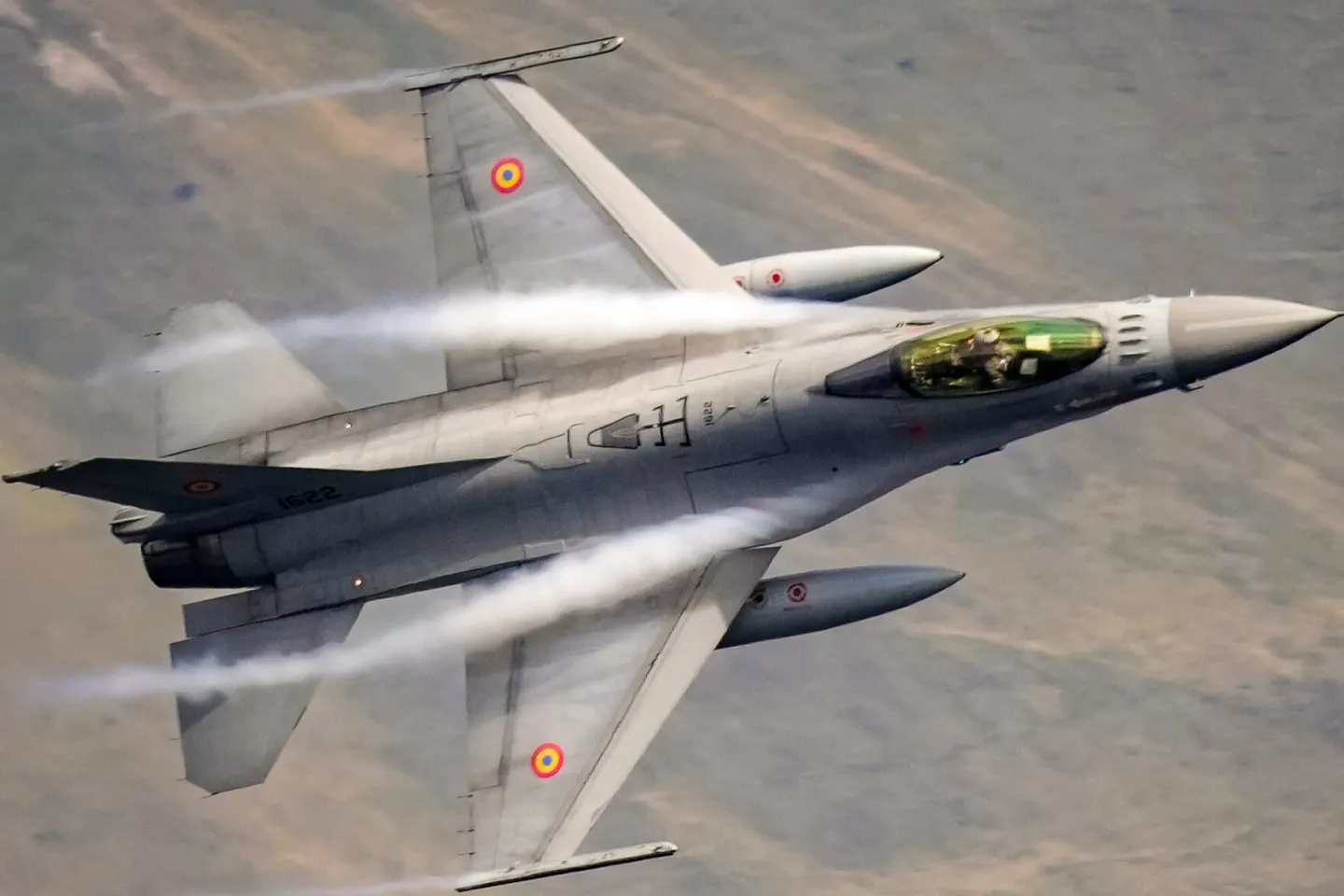 Primele imagini din misiunea în care piloții români au neutralizat a treia dronă pătrunsă în spațiul aerian al României