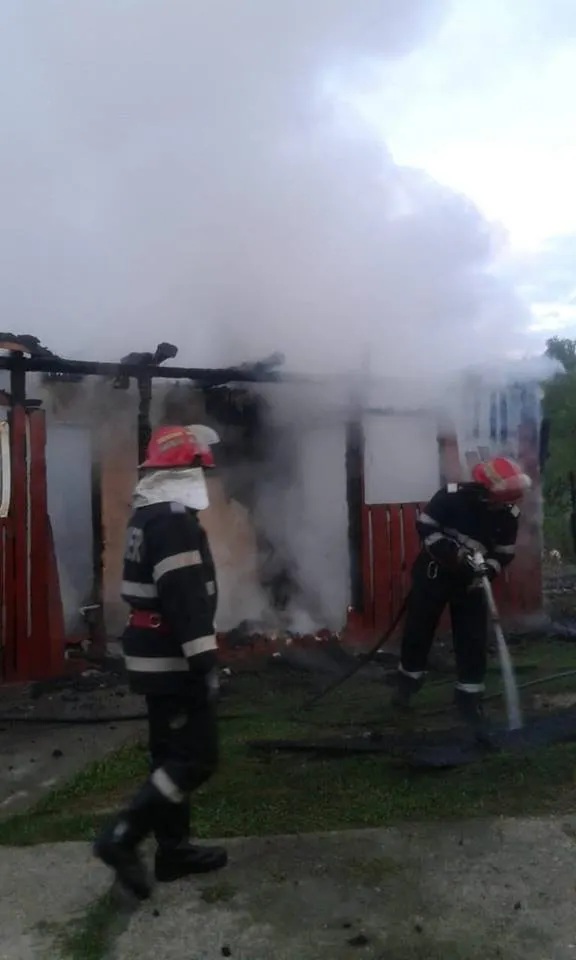 anexa incendiu