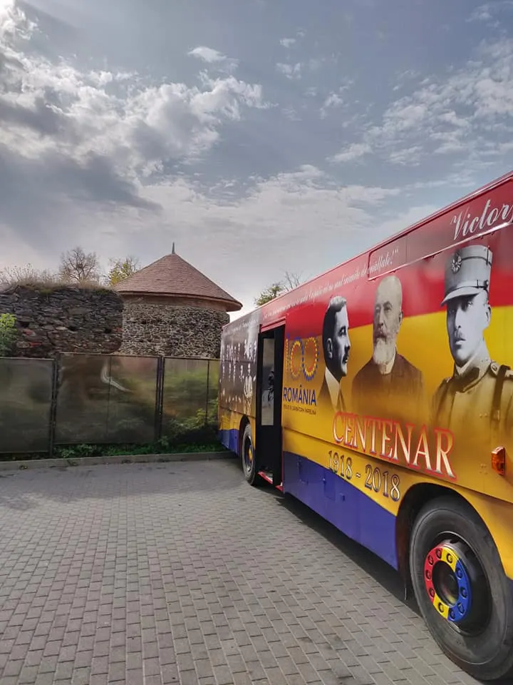 centenar simleu