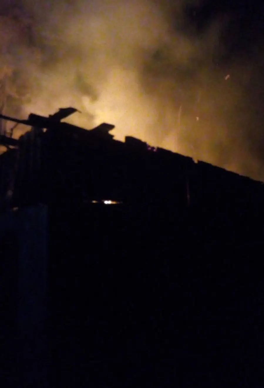 incendiu R