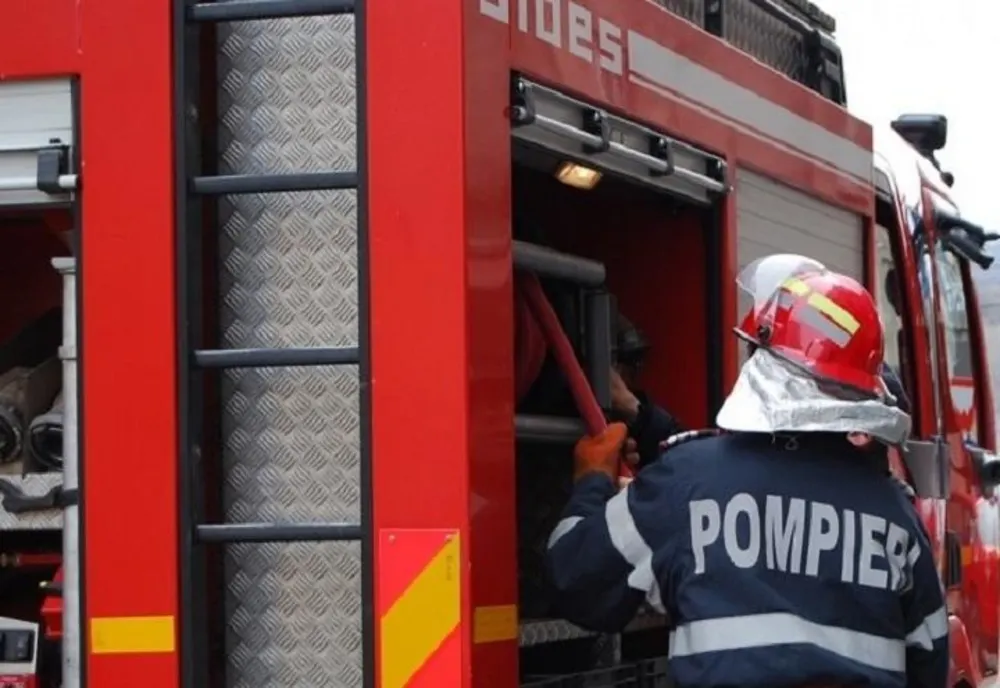 Alimentarea cu gaze în localitatea Crișeni, sistată. O autobasculată s-a răsturnat peste o conductă de gaze