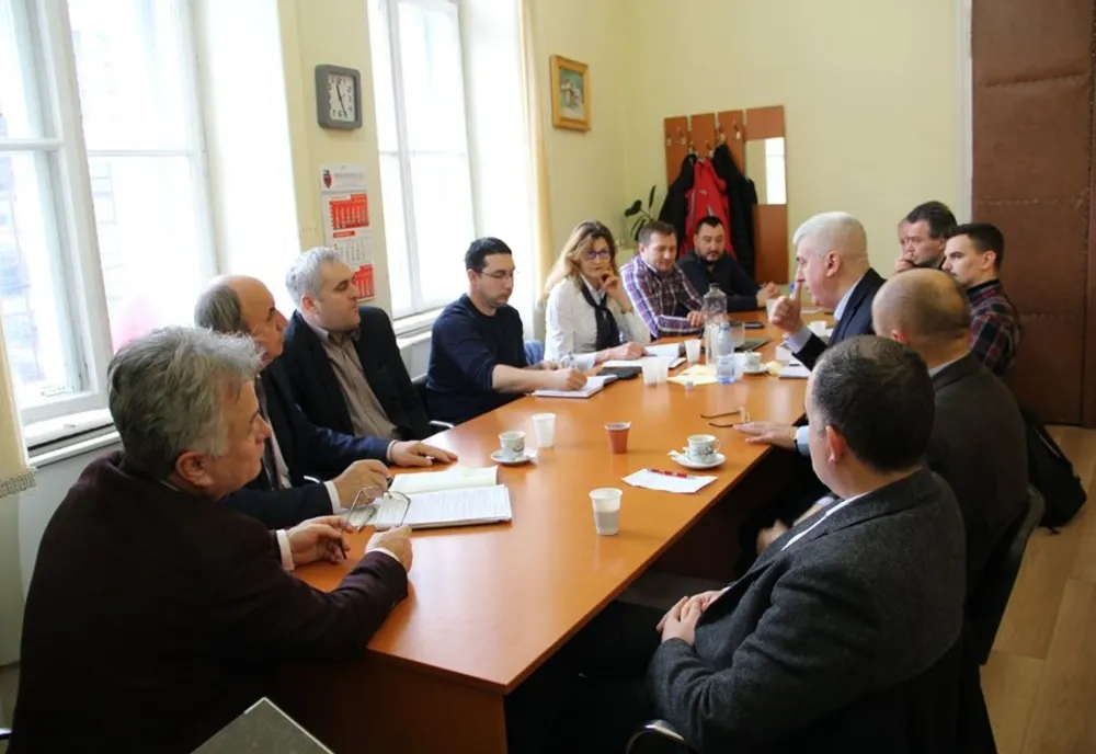 La Zalău se modernizează sistemul de iluminat public