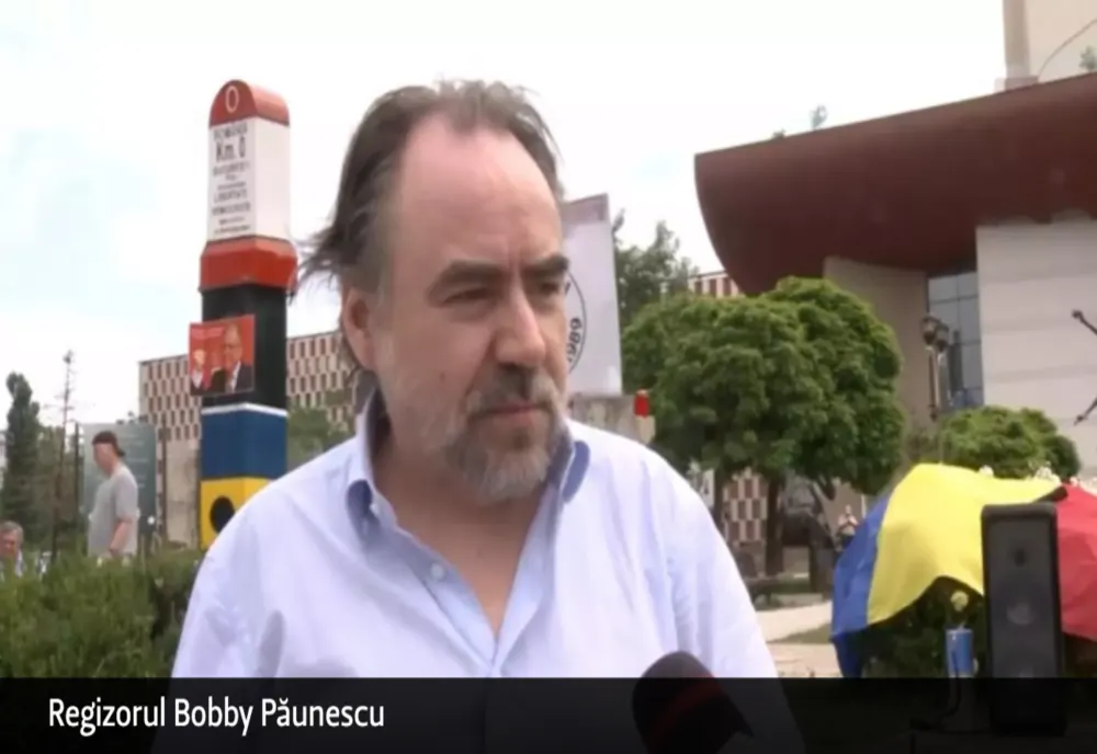 Victimele Mineriadei, comemorate în Piața Universității. Regizorul Bobby Păunescu a participat la ceremonie