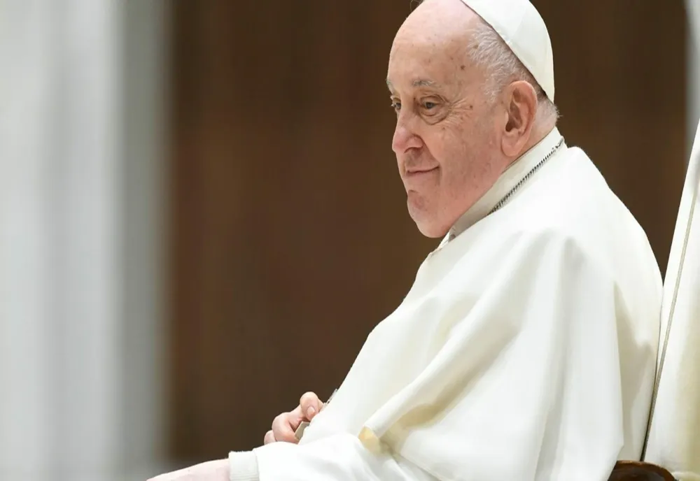 ULTIMELE CUVINTE ROSTITE DE PAPA FRANCISC ÎNAINTE DE A MURI AU FOST ADRESATE UNUI OM DE ÎNCREDERE