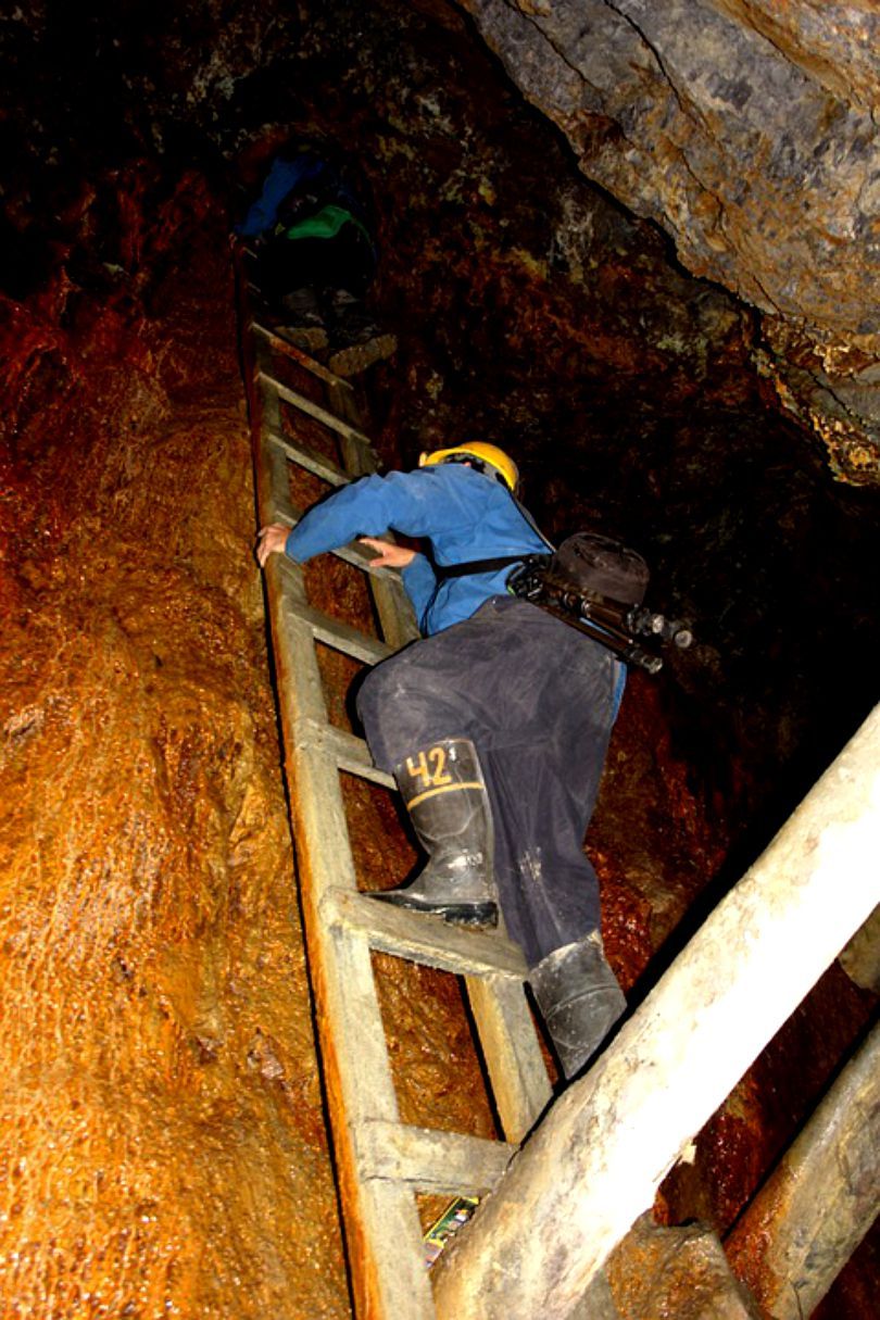 conditii grele de munca