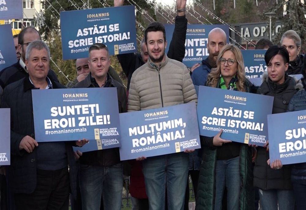  Pe străzile oraşului, liberalii au mulţumit sălăjenilor şi zălăuanilor pentru sprijinul acordat preşedintelui Klaus Iohannis