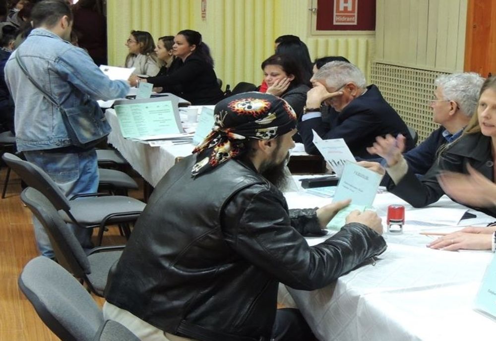  Peste 180 de locuri de muncă în mediul privat. Vezi aici oferta