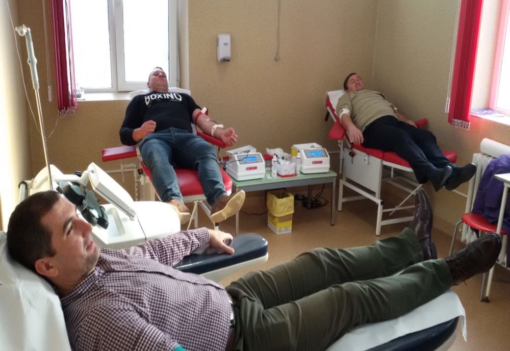 Sprijin pentru semenii aflați în suferință. Angajații Direcției Silvice Sălaj au donat sânge 