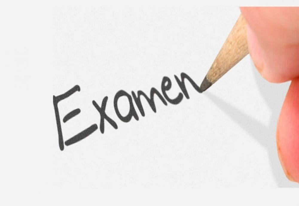 Este oficial! Elevii din clasele a 8-a și a 12-a vor primi subiecte la examene doar din materia predată în primul semestru.