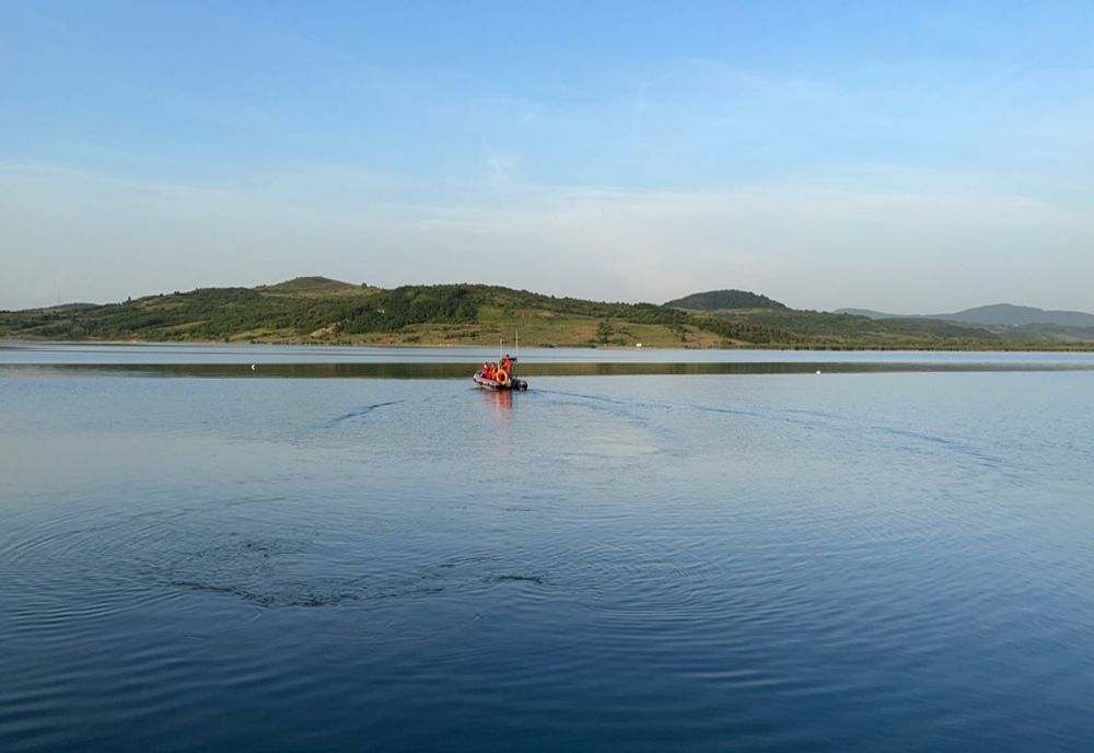 Bărbatul dispărut în lacul Vârșolț a fost găsit mort